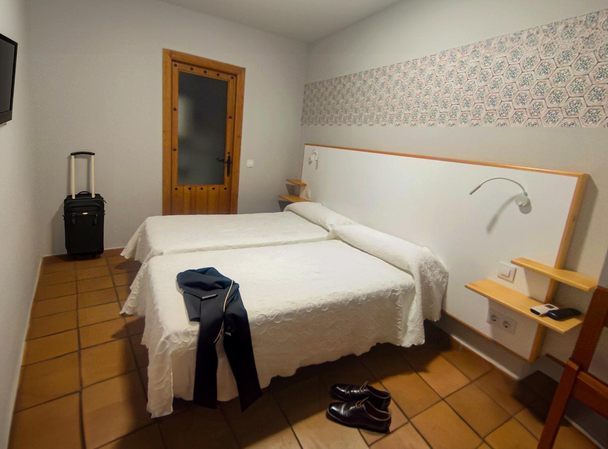 Hostal Altamira Guadalupe Guadalupe  Zewnętrze zdjęcie